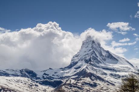 Una fotografía del Matterhorn (4478 m) desde Sunnegga tomada...
