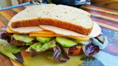 El mejor sándwich vegano de jamón y queso