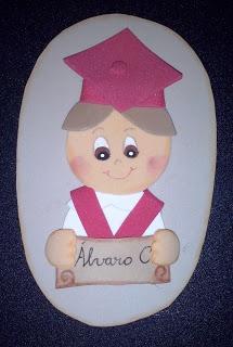 MÁS GRADUADOS Y GRADUADAS