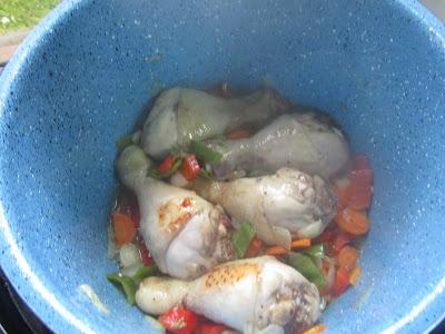 Jamoncitos de pollo al vino tinto olla GM