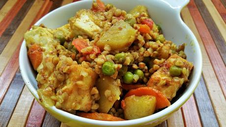 Trigo sarraceno con tofu y verduras