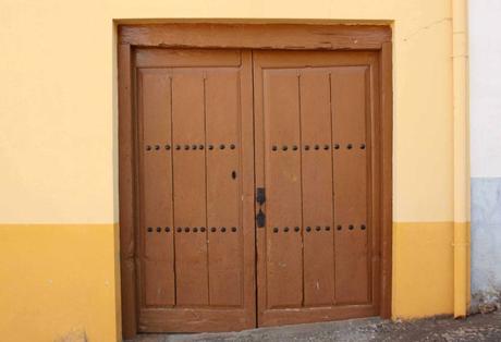 Puerta en cuesta copia