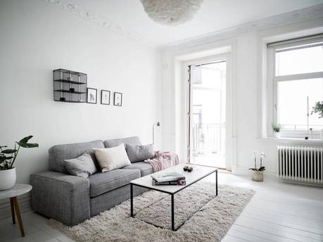Refrescar una decoración con el color blanco pisos suecos estilo nórdico decoración salones decoración pisos pequeños decoración escandinava decoración blanco blog decoración 
