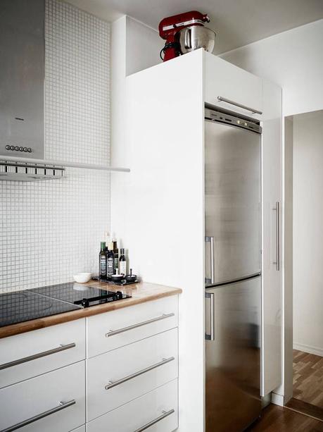 Refrescar una decoración con el color blanco pisos suecos estilo nórdico decoración salones decoración pisos pequeños decoración escandinava decoración blanco blog decoración 