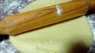 1. Dulces de Eid al Fitr 2016: Pastas de media luna de cacahuete