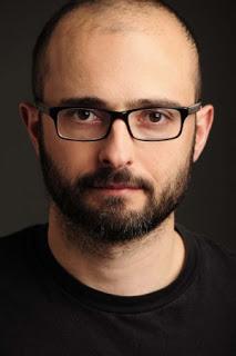 LA NIÑA Y SU DOBLE - Alejandro Parisi