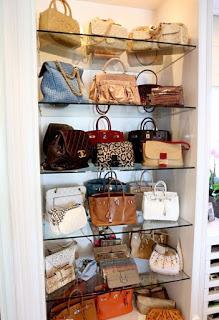 10 Maneras ingeniosas de cómo organizar bolsos y carteras en casa