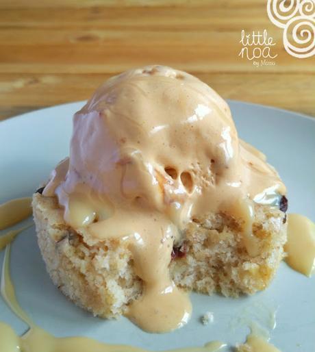 Bizcocho de espelta y plátano con helado de dulce de leche bizcocho-de.espelta-y-platano, helado-de-dulce-de-leche