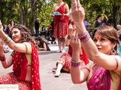 Imágenes espectáculo Bollywood Barcelona Festival d'Arts carrer, Desplaçat 2016