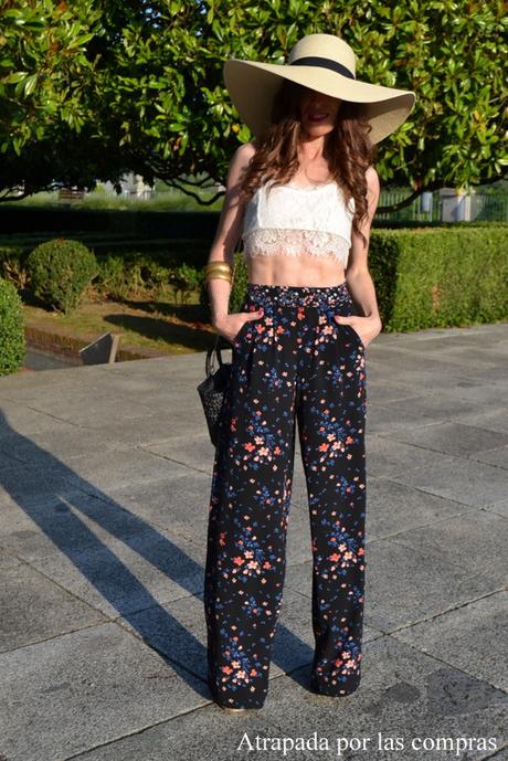 Pantalón palazzo y crop top de encaje - Paperblog