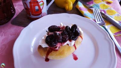 Pan naan con cerezas