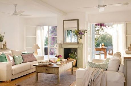 Con ganas de playa…. sí, yo. chic living room beach