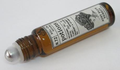 Aceite Esencial Roll-On Nº72 Aunt Flo´s Remedy de 