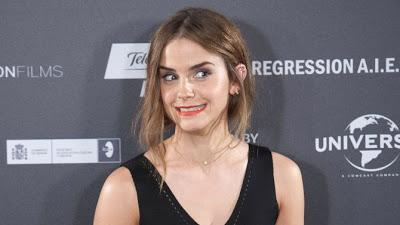 Emma Watson no apagó su móvil