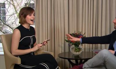 Emma Watson no apagó su móvil