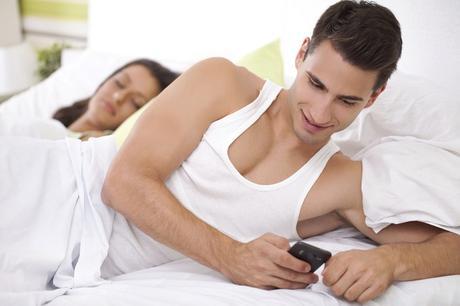 Como seducir a un hombre casado por mensajes en 6 pasos