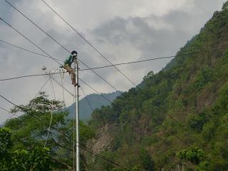 ANNAPURNA CIRCUIT ETAPA 1: BHULBHULE (849 m) - CHAMJE (1430 m)