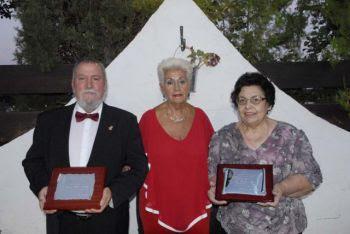 La Asociacion de Empresarios de Estaciones de Servicio homenajea a María Sánchez de Pizarroso (Almadén) y Manuel Muñoz (Membrilla)