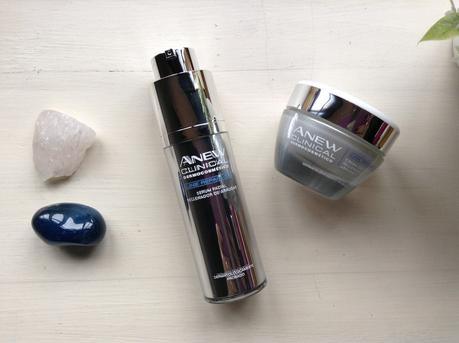 Nueva linea Anew clinical Dermocosmetico Line Repair 3D de Avon