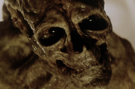 alien-resurrection-newborn-cincodays