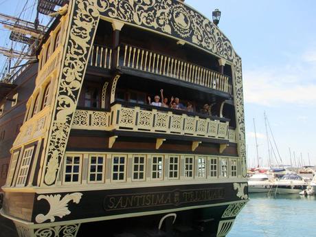 Blog Diario, Solo Yo, FotoDelDía, Cumpleaños, Cumpleaños de Alejandra, Navio Santisima Trinidad, Puerto de ALicante, Fogueres, Hogueras, Blog Diario, Solo Yo, blog Solo Yo, 10 años, Blogger Alicante, 