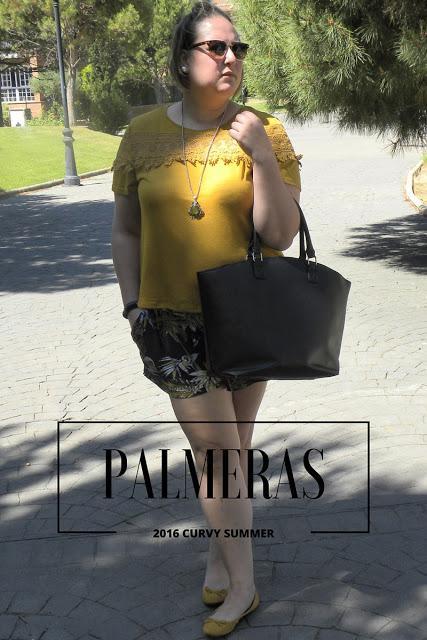 http://www.loslooksdemiarmario.com/2016/07/shorts-palmeras-look-curvy.html