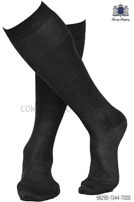 http://www.comercialmoyano.com/es/1368-calcetines-color-gris-98290-1344-7000-ottavio-nuccio-gala.html