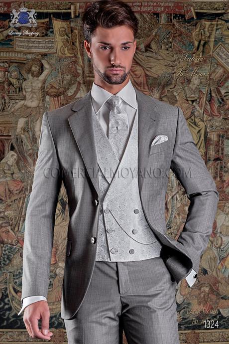 http://www.comercialmoyano.com/es/1805-traje-de-sastreria-italiano-2-piezas-de-elegante-corte-slim-dos-botones-tejido-fil-a-fil-gris-perla-1324-ottavio-nuccio-gala.html