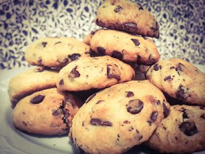 Recetas para el té / Cookies con chips de chocolate y nutella