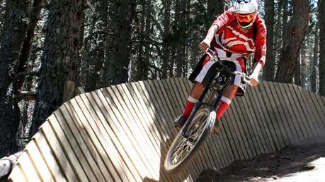 Si buscas alternativas de Bike Parks cerca de España debes consultar Estiber paquete88-5