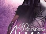 Reseña portadora almas Victoria Vílchez