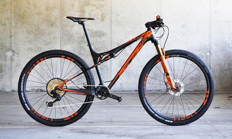 KTM 2017: nuevas Myroon Sonic y Scarp Sonic
