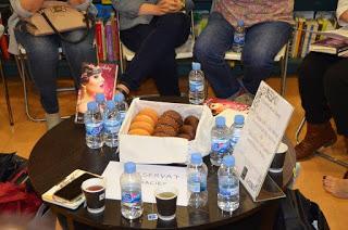 Crónica y fotos Club de Lectura Barcelona UNA CHICA CON ESTILO