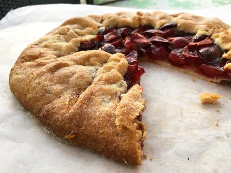 tartas fáciles con fruta tarta rápida casera tarta de cerezas postres receta delikatissen Galette de cerezas cherrie tart pie cerezas postre blog recetas postres fáciles 