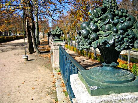 Las grandiosas esculturas de La Granja de San Ildefonso en plomo pintado