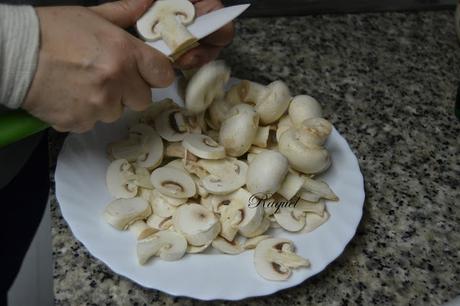 Pizza vegetal con nata