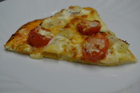 Pizza vegetal con nata