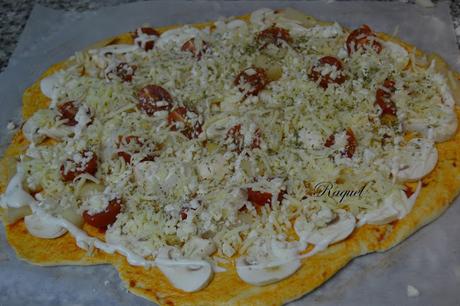 Pizza vegetal con nata