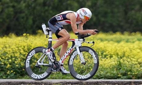 ¿Cómo empezar un entrenamiento en bici?