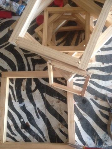 Fabricando mis propios bastidores para pintar, el más peq...