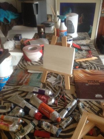 Fabricando mis propios bastidores para pintar, el más peq...