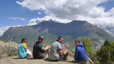 ANNAPURNA CIRCUIT ETAPA 4: DHIKUR POKHARI (3060 m) - BRAKA (3439 m) SIGUIENDO LA HIGH ROUTE