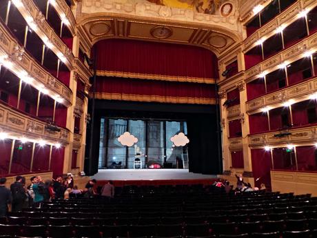 Dos teatros, dos ciudades: Teatro Solís en Montevideo y Teatro Colón en Buenos Aires