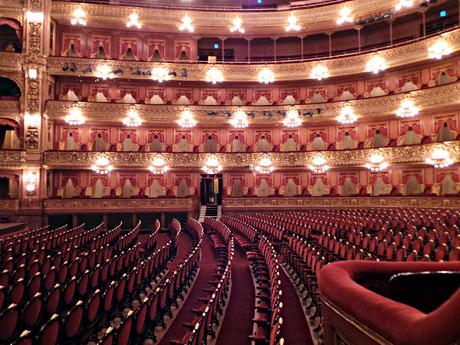 Dos teatros, dos ciudades: Teatro Solís en Montevideo y Teatro Colón en Buenos Aires