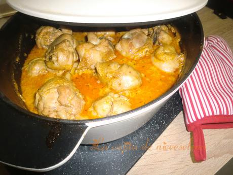 Pollo en salsa de pimentón