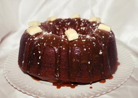 BUNDT CAKE DE VAINILLA CON SALSA DE TOFFEE