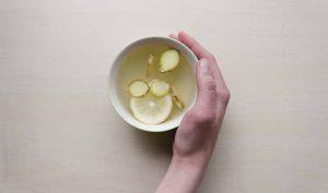 Cómo aliviar la tos con limón
