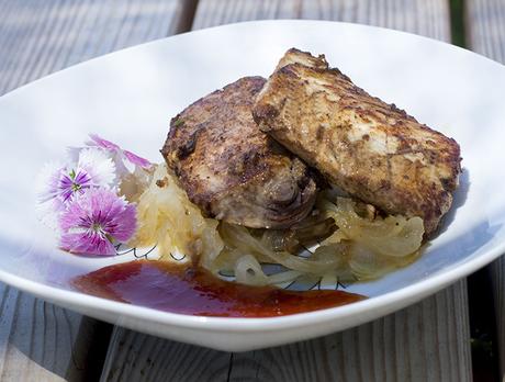 LOMOS DE ATÚN (O BONITO) MARINADOS AL PX CON MERMELADA DE TOMATE