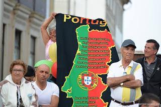 Cosas de fútbol: Portugal estalla de gozo tras conquistar su primera Eurocopa, sucediendo a España