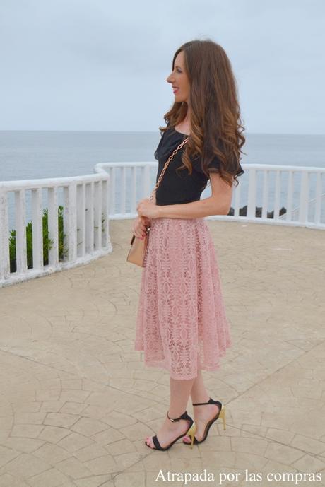 FALDA MIDI DE ENCAJE